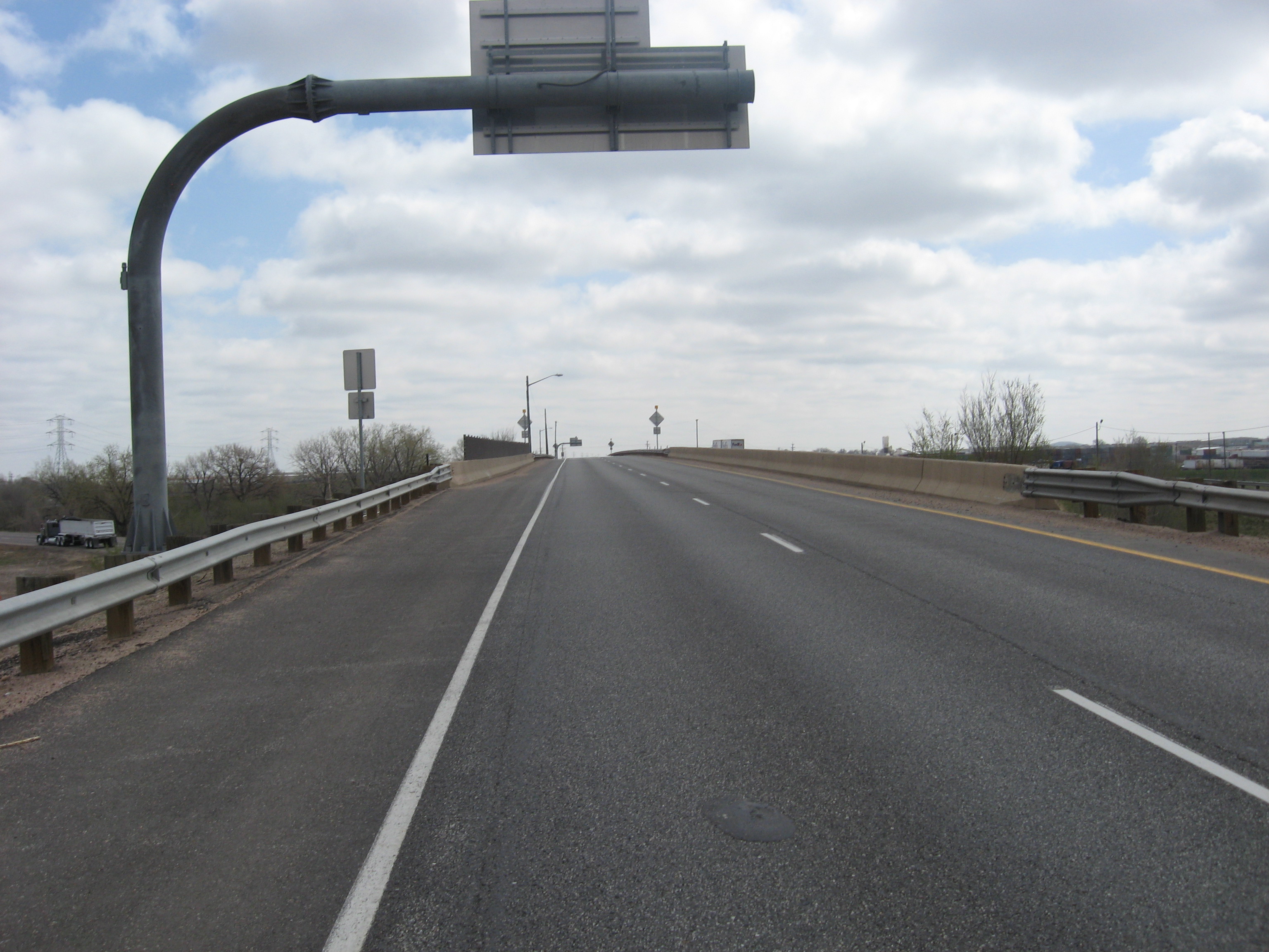 Related to a CDOT structure.